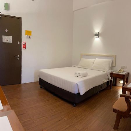 Hotel Ipoh City Екстер'єр фото
